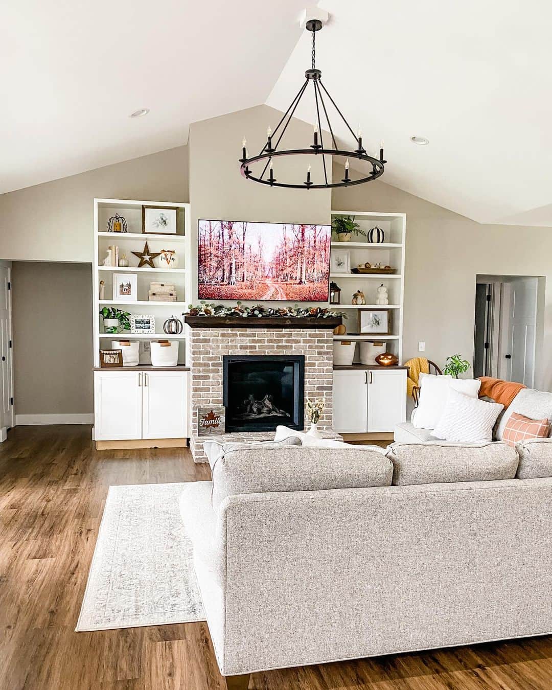33 Living Room Fireplace Ideas to Spotlight Your Inner Style