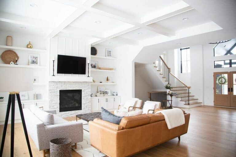 Classic Living Room Coffered Ceiling With Modern Décor