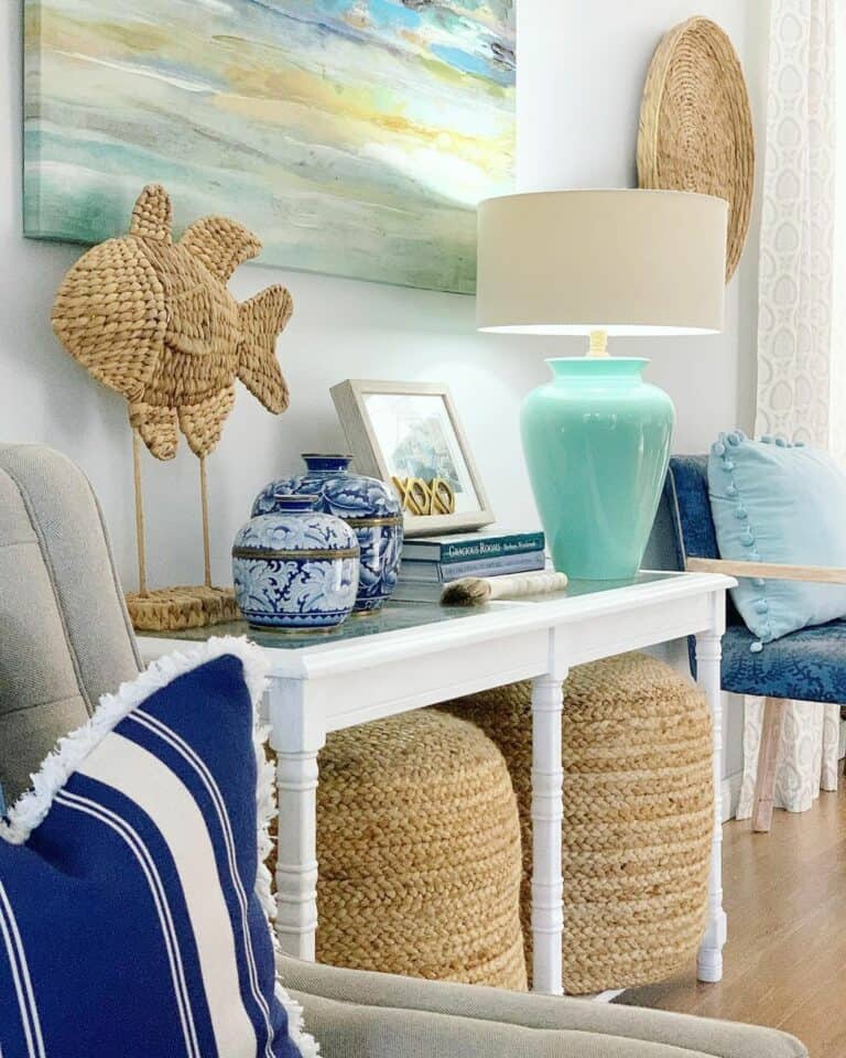 Coastal Living Room Ideas With Wicker Décor