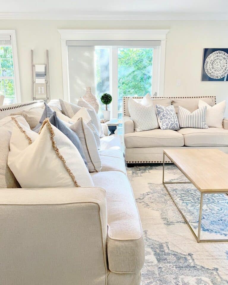 Coastal Living Room With Light Wood Coffee Table
