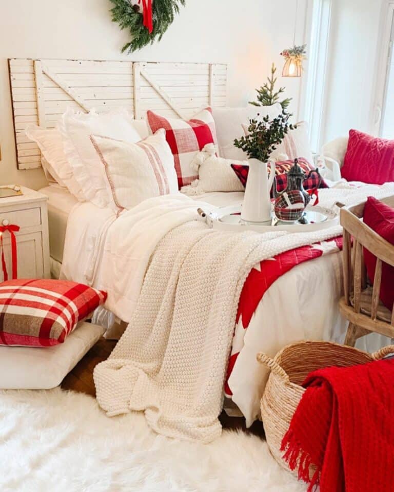 Comfy White and Red Bedroom Ideas