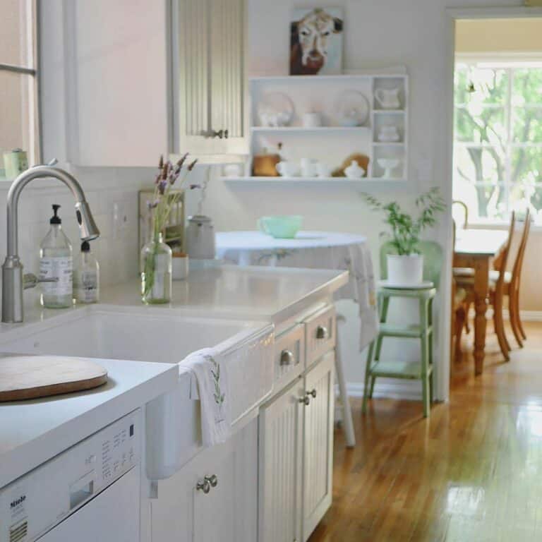 Cottage Rustic Kitchen With White Quartz Countertops