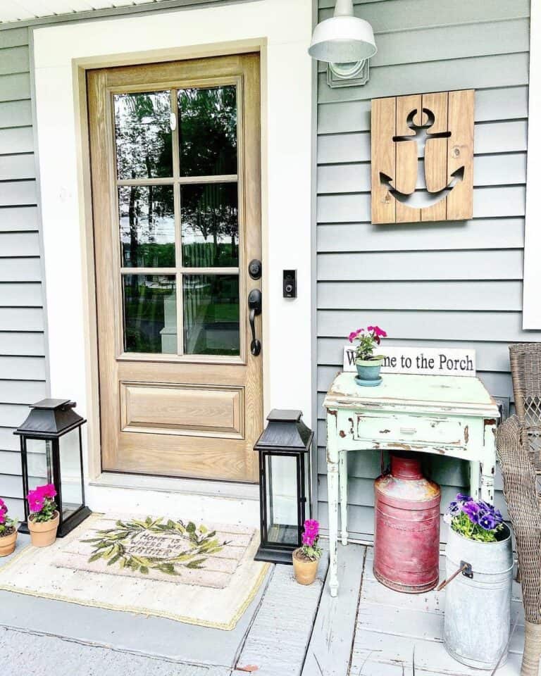 Cottage-style Decorations for a Small Porch