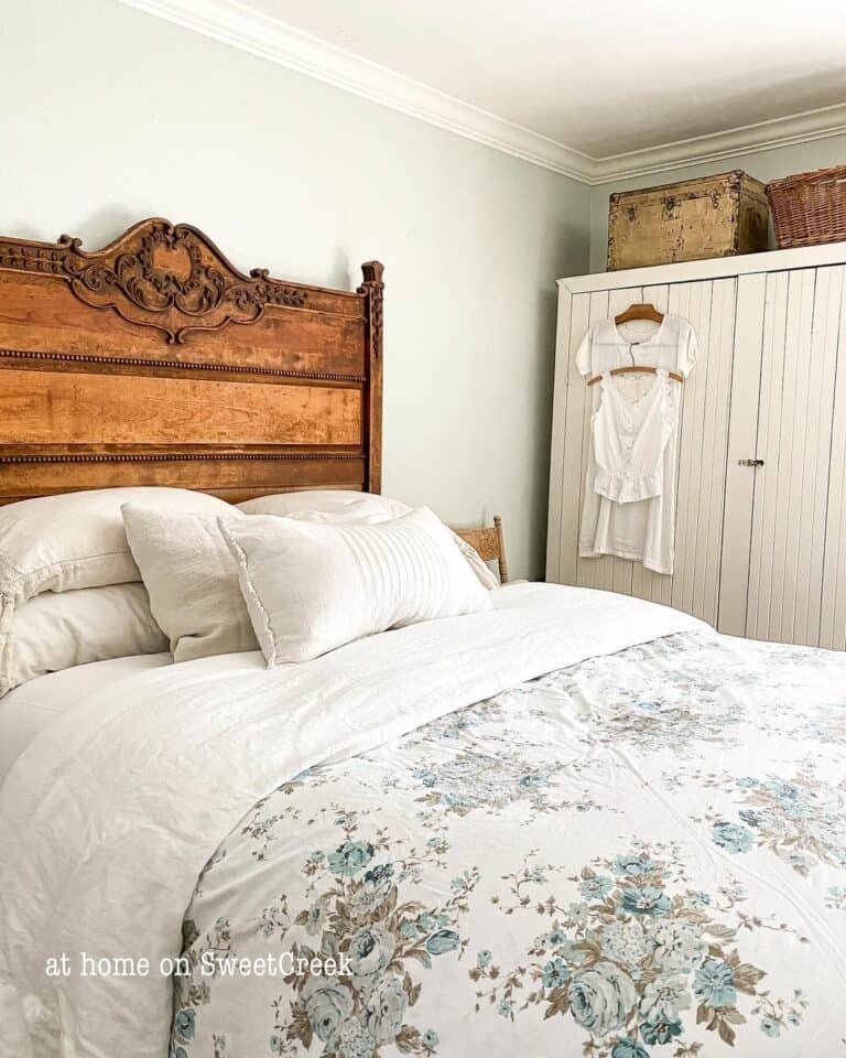 Country Guest Bedroom