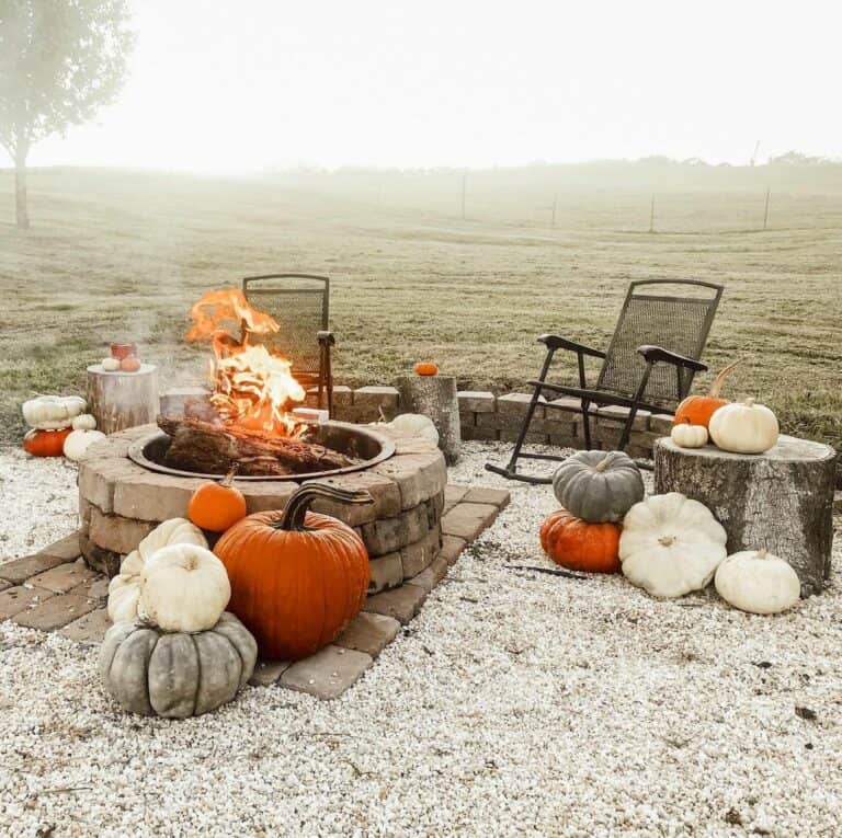 Cozy Autumn Patio With Firepit Ideas