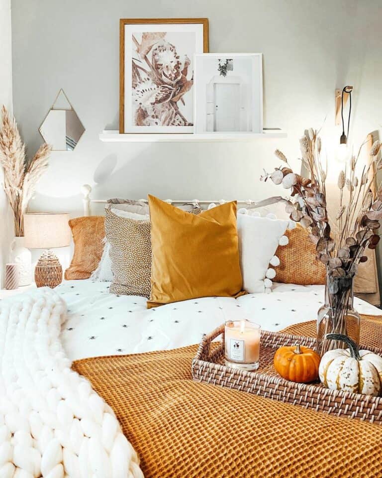 Cozy Fall-inspired Bed With Vibrant Orange Accents
