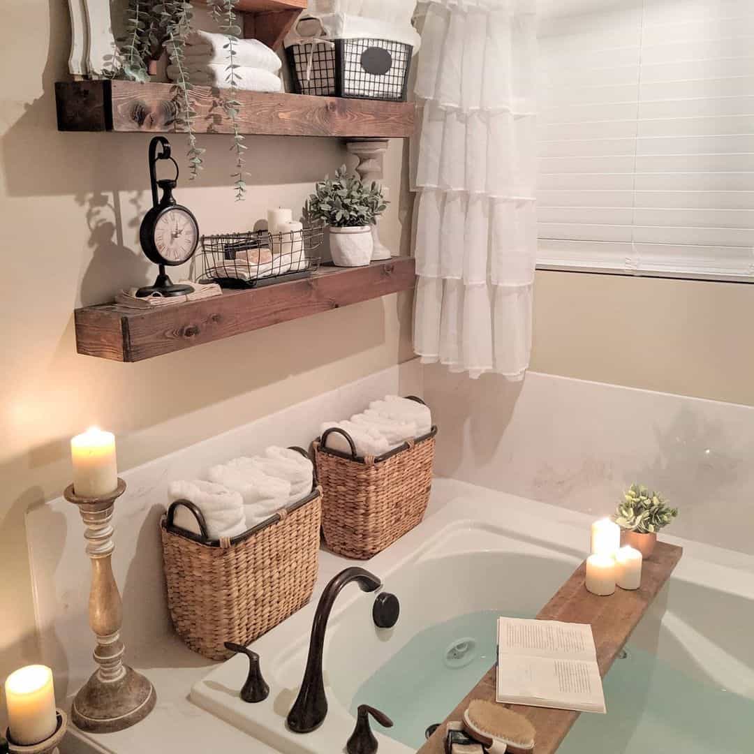 Cozy Farmhouse Bathroom Décor for a Luxurious Bath Soul & Lane