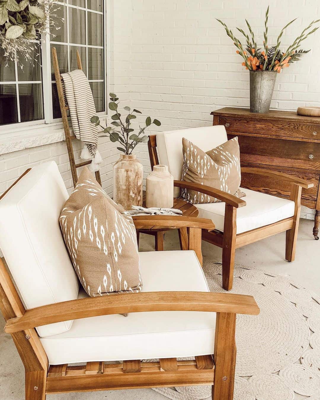 Cream Painted Brick Patio Décor Soul & Lane