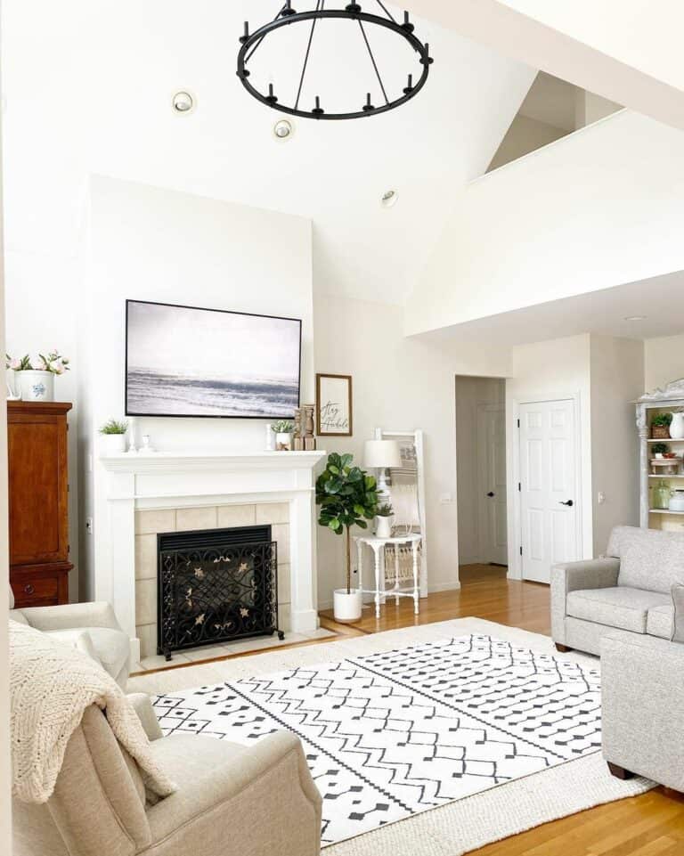 Cute Living Room With Black Candlestick Light