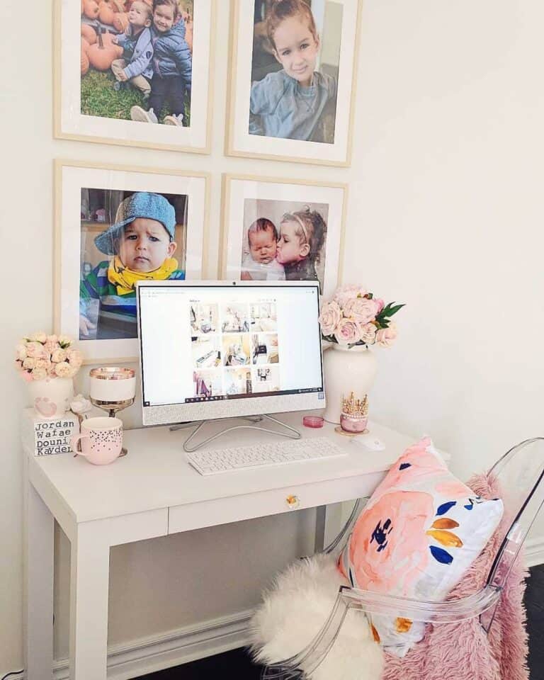 Delightful Workspace With Floral Décor
