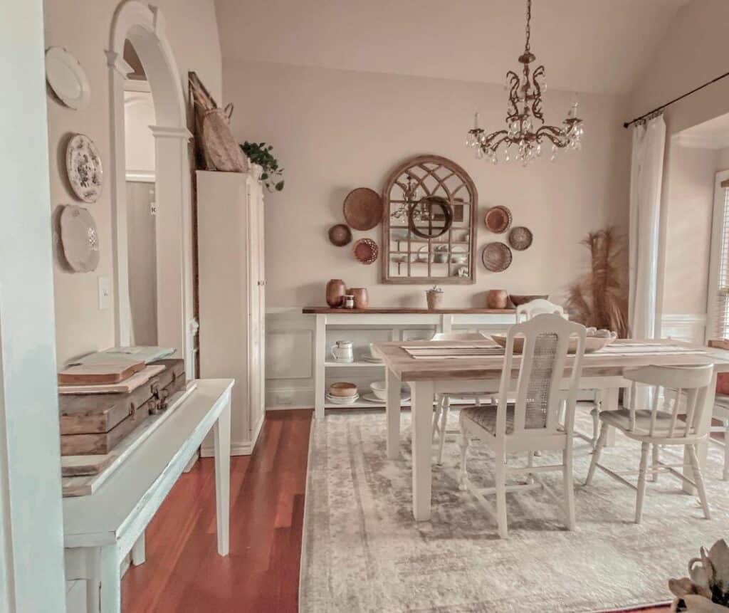 Dining Room With Light Pink Walls