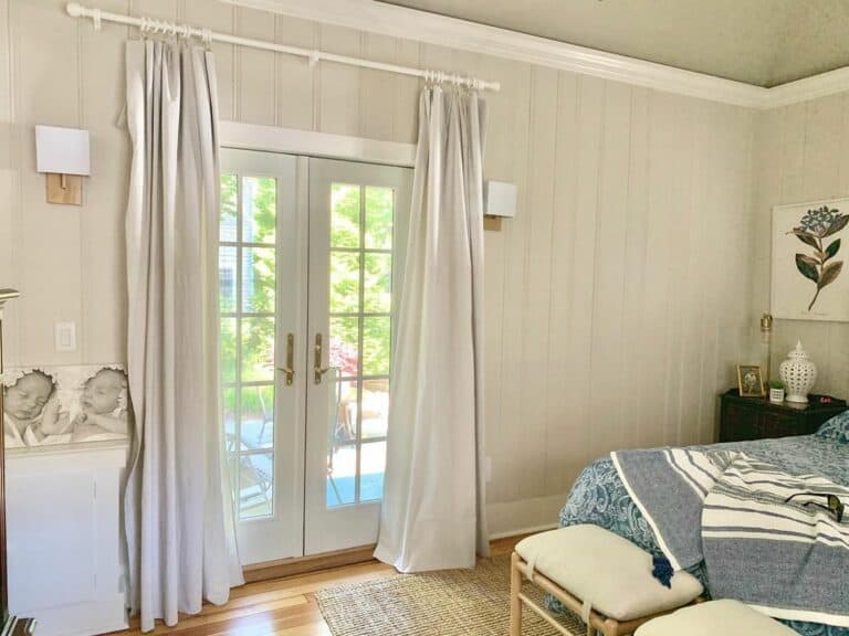 Double Glass Doors in Neutral Bathroom