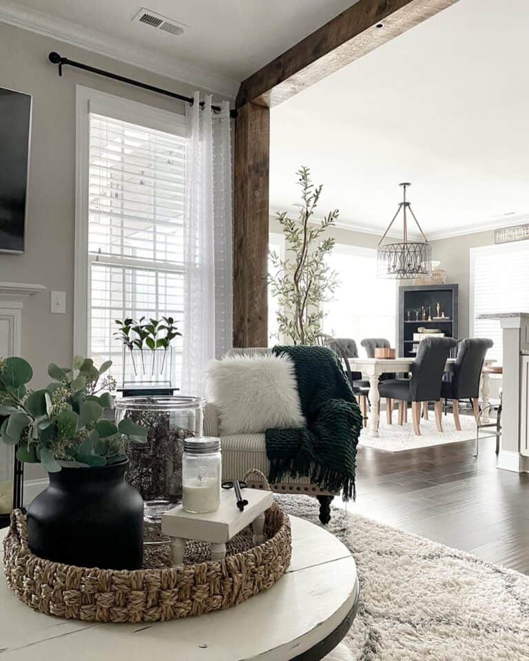 Effortless White and Wood Trimmings
