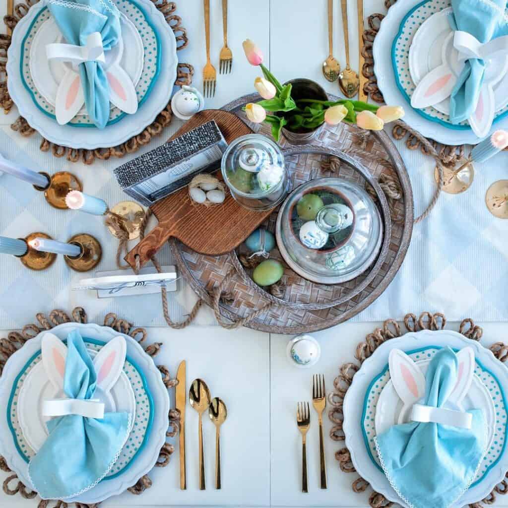 Elegant Blue Easter Table Décor