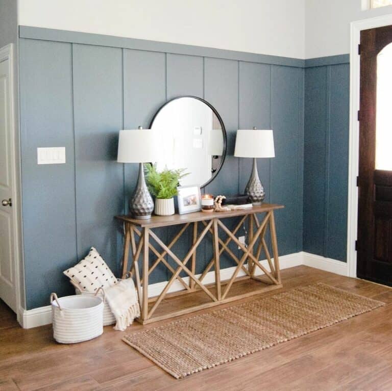 Eye-catching Blue Entryway Wall