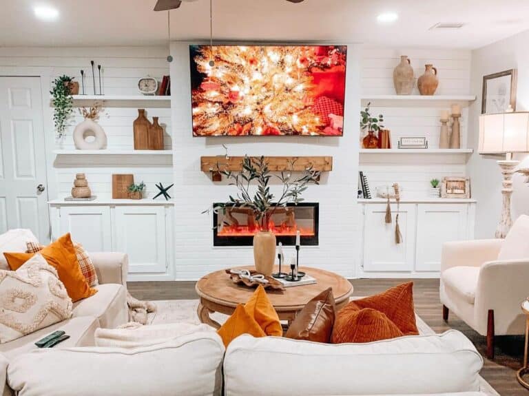 Fall-themed Living Room With Wooden Accents