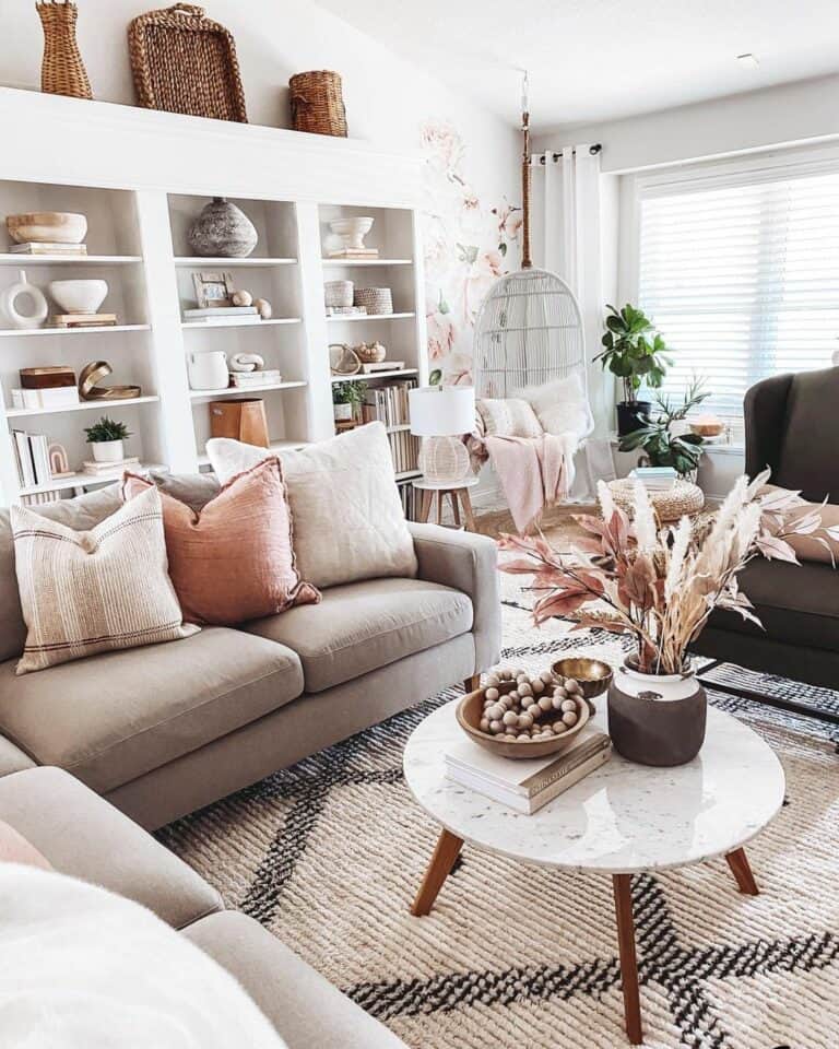 Fall-themed Small Living Room Design