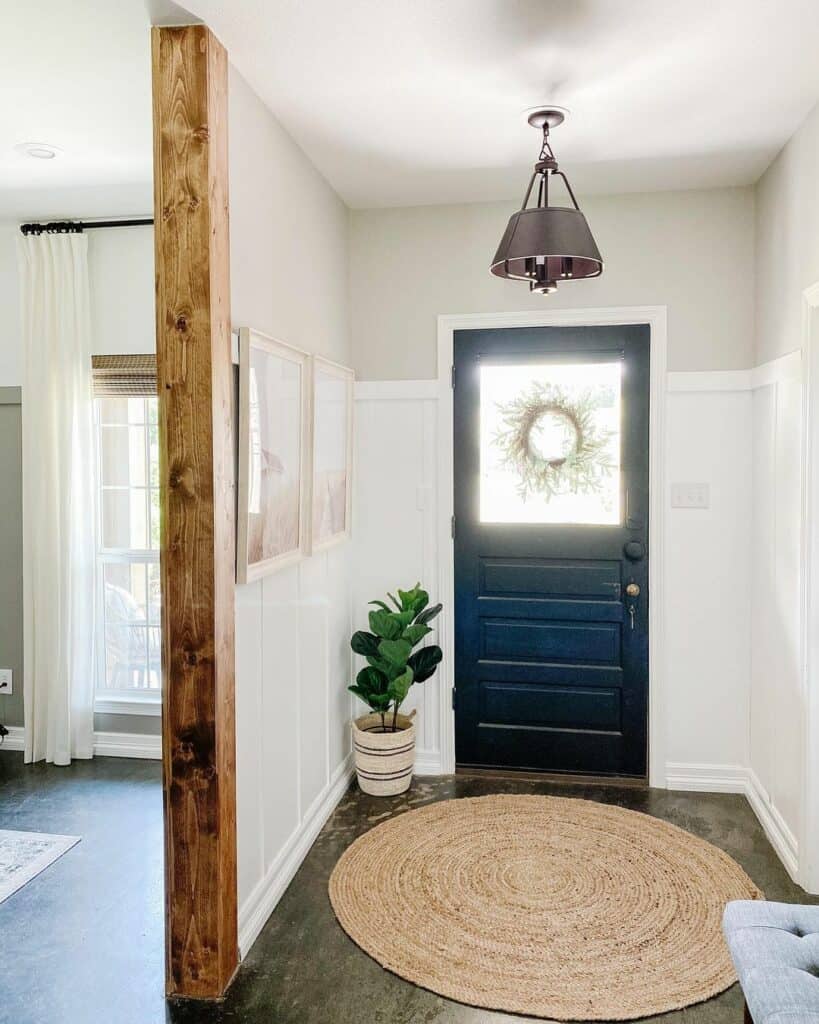 Farmhouse Foyer With Round Jute Rug