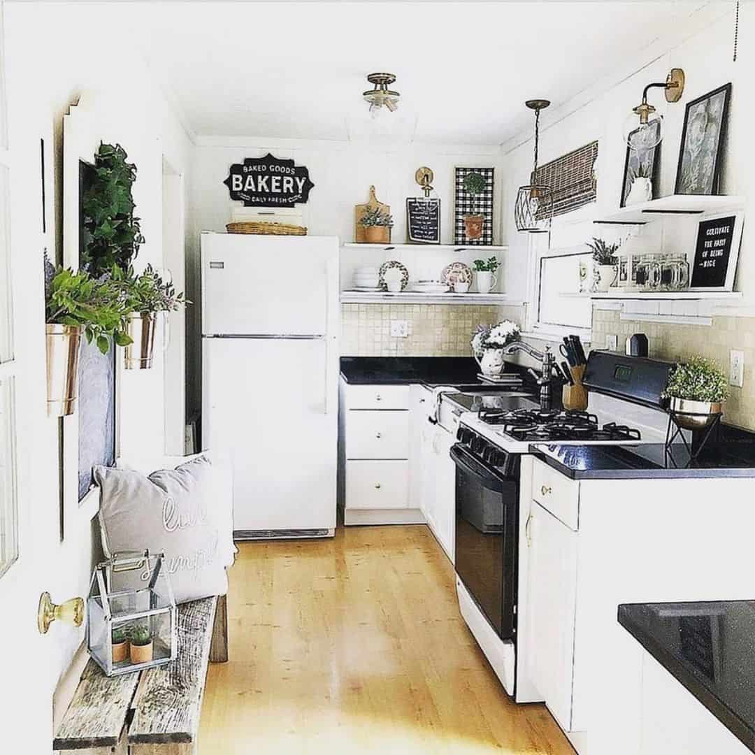 Farmhouse Kitchen With Rustic Décor - Soul & Lane