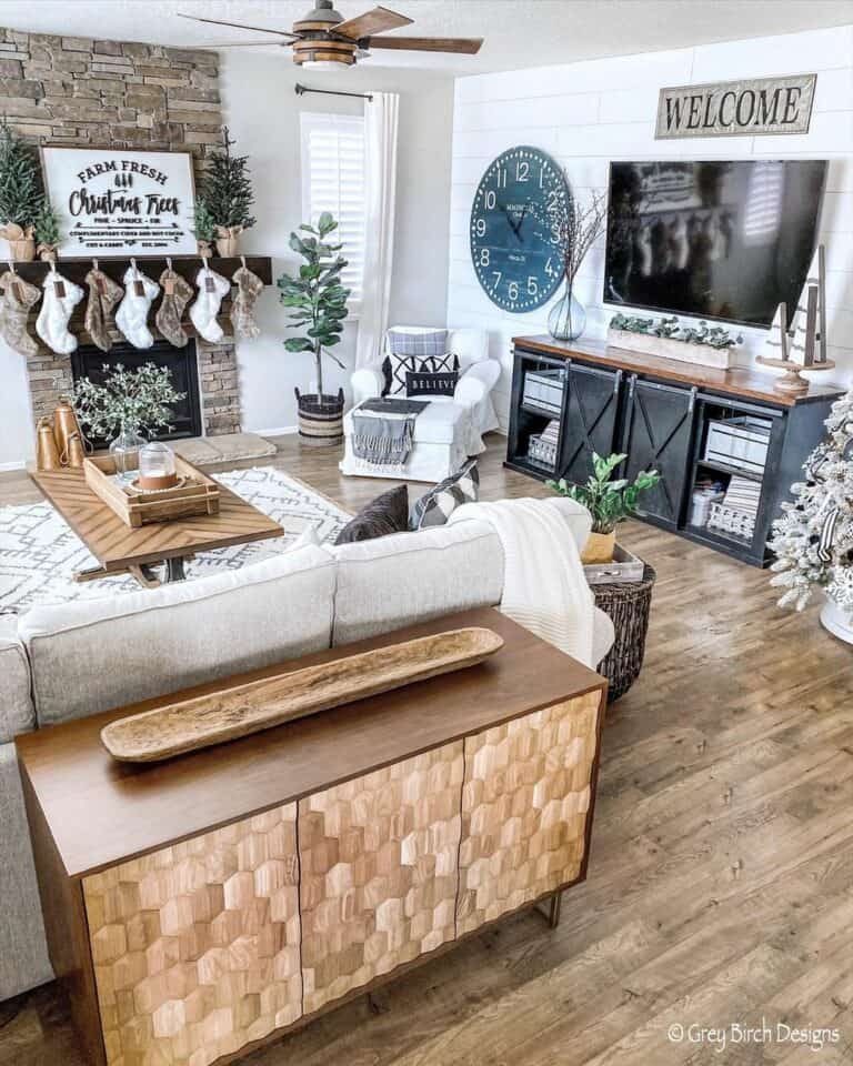 Farmhouse Living Room With Retro Wood Cabinet