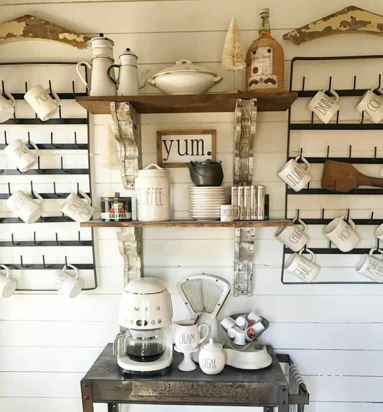 Farmhouse-inspired Coffee Bar Décor