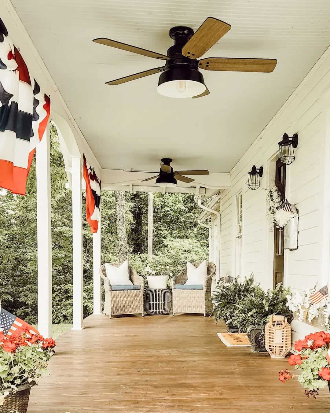29 Front Porch Furniture Ideas To Create A Warm Entrance