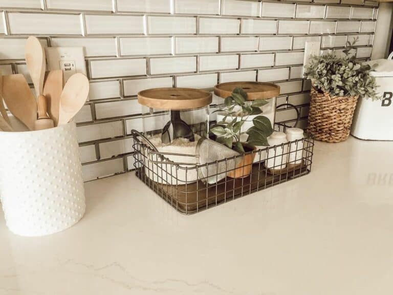 Gray Metal Wire Basket Décor for Kitchen Countertop