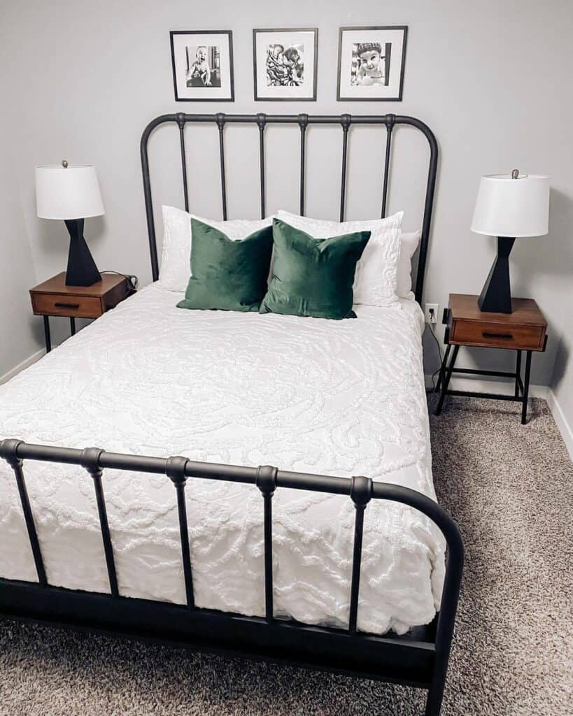 Green Velvet Accent Pillows for Modern Room