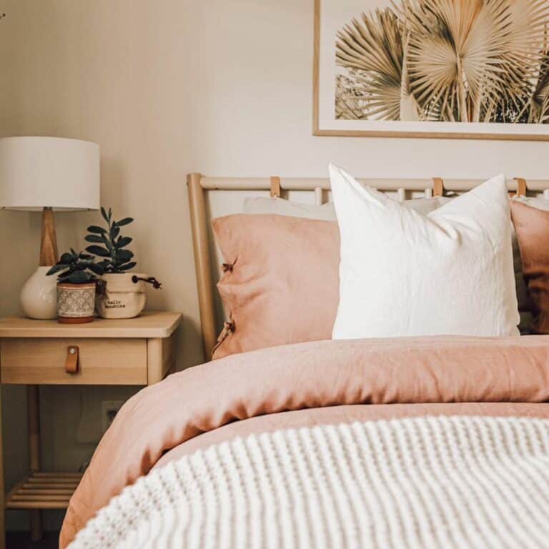 Grown Up Pink Bedroom Décor With Boho Accents
