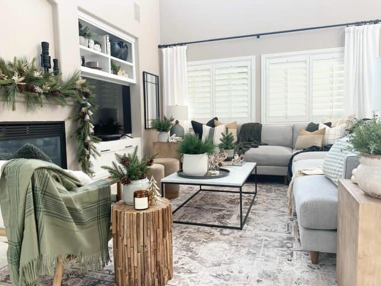 Holiday Décor Ideas for Contemporary Living Room