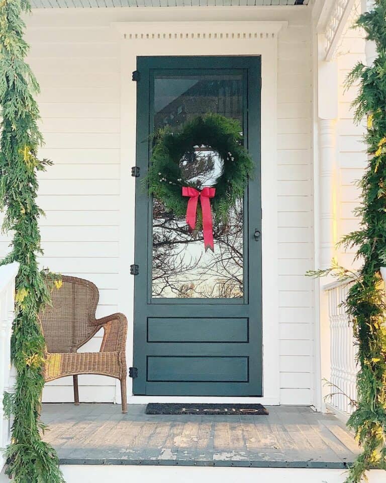 Holiday Decorations for a Small Porch