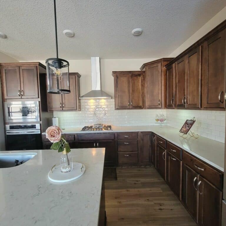 Kitchen Countertop Ideas With Oak Wood Tones