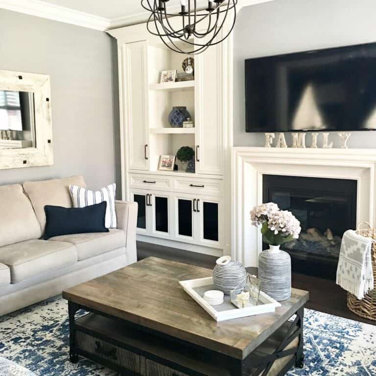 Light Gray Walls With With White Built-in Cabinets