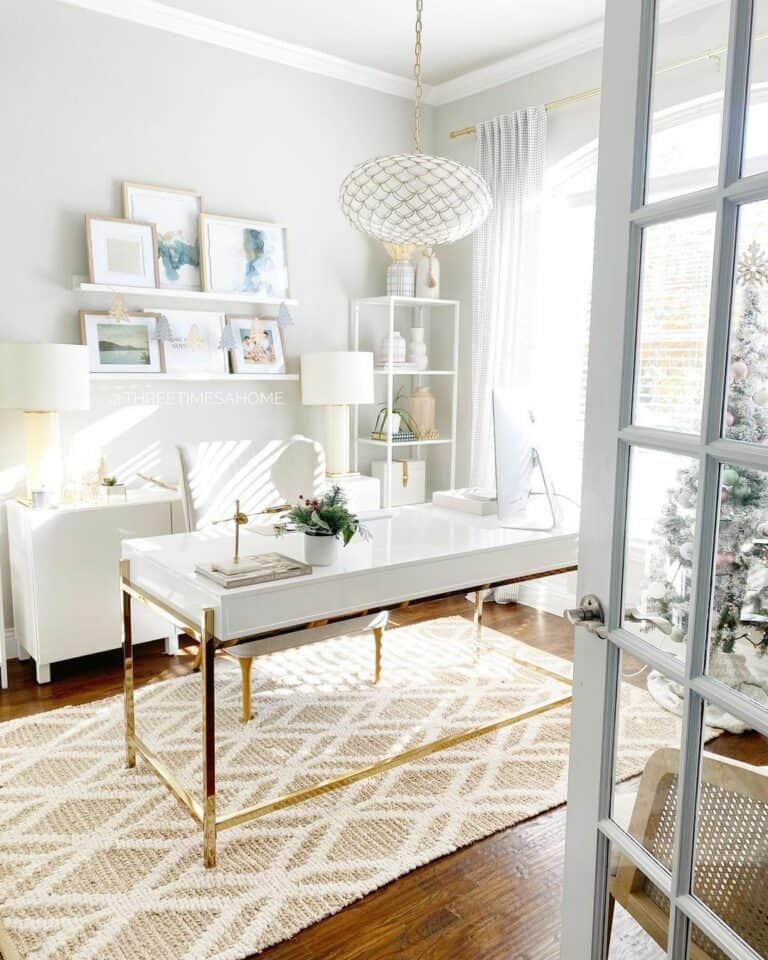 Luxurious Home Office With Modern Accents