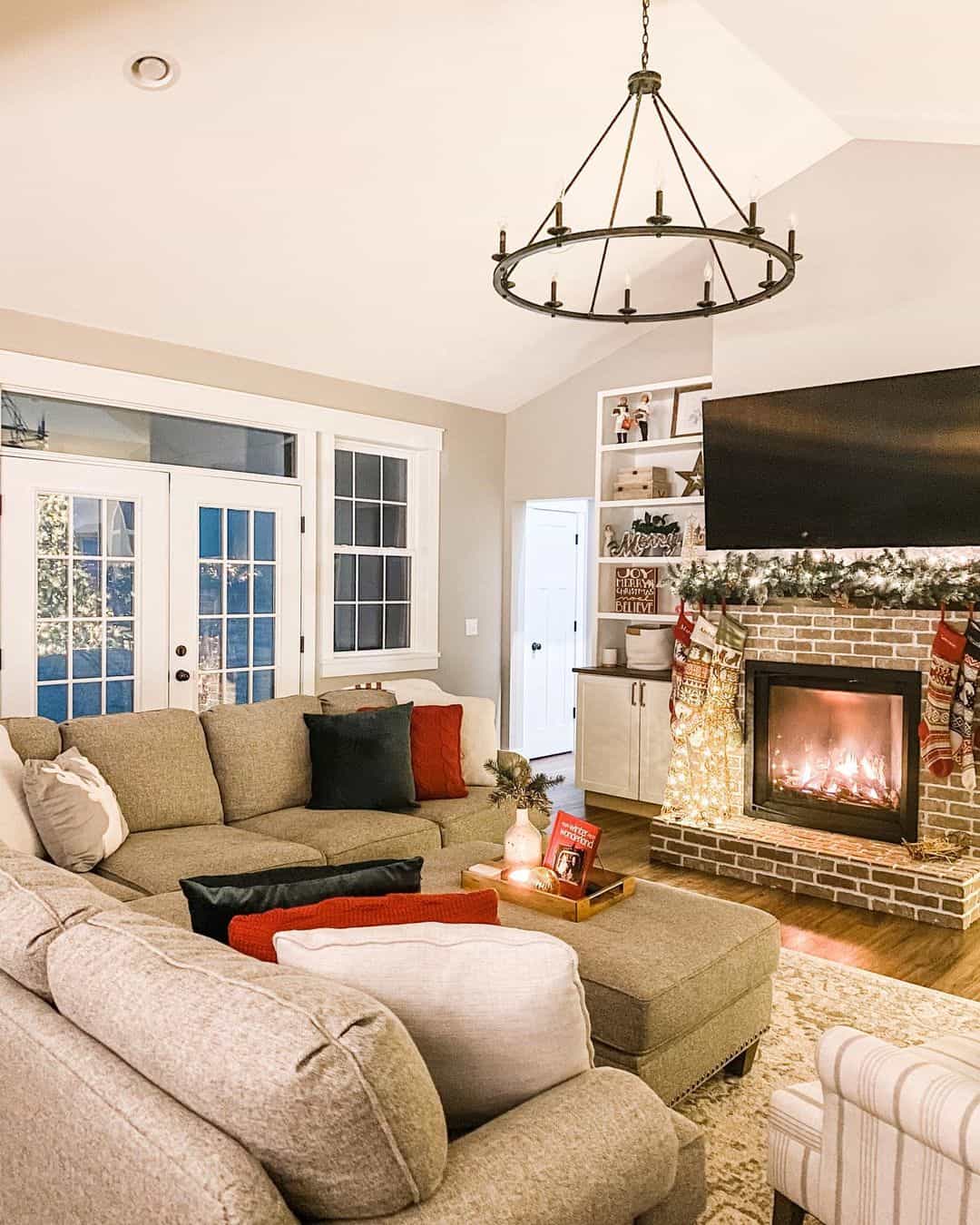 Tv On Fireplace Hearth