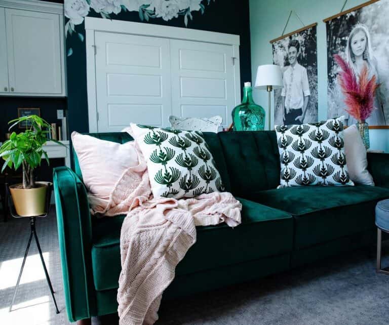 Luxurious and Modern Green Room