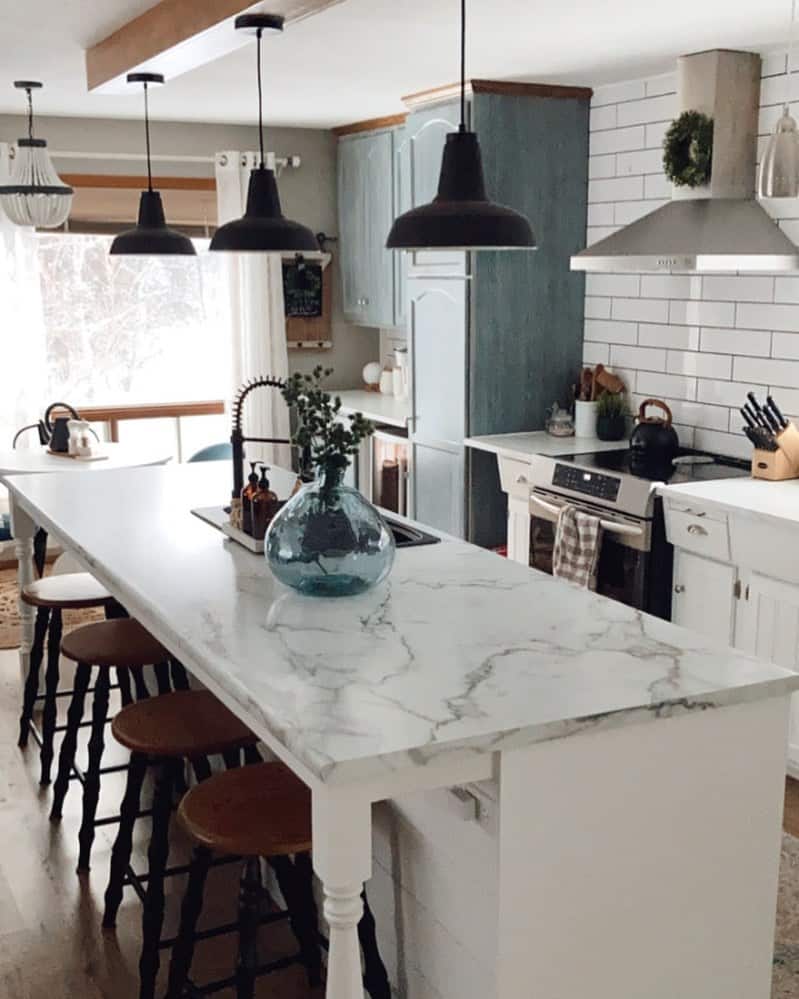 Marble Counter on Kitchen Islands