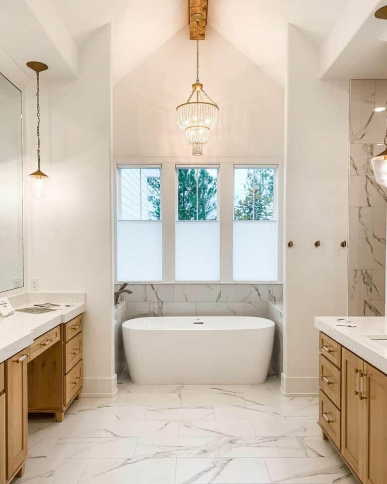 Marble Framed Soaker Tub