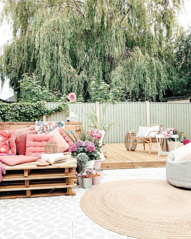 Maximalist Artsy Backyard Ideas