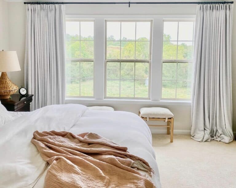 Minimalist Bedroom Design with Natural Light