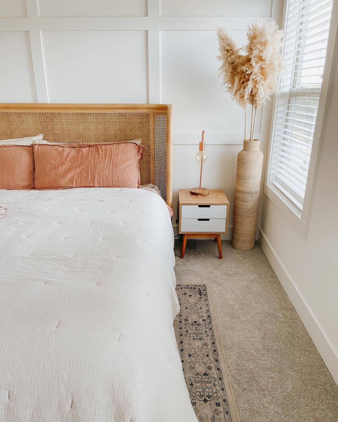 Minimalist Bedroom With Modern Boho Accent Décor - Soul & Lane