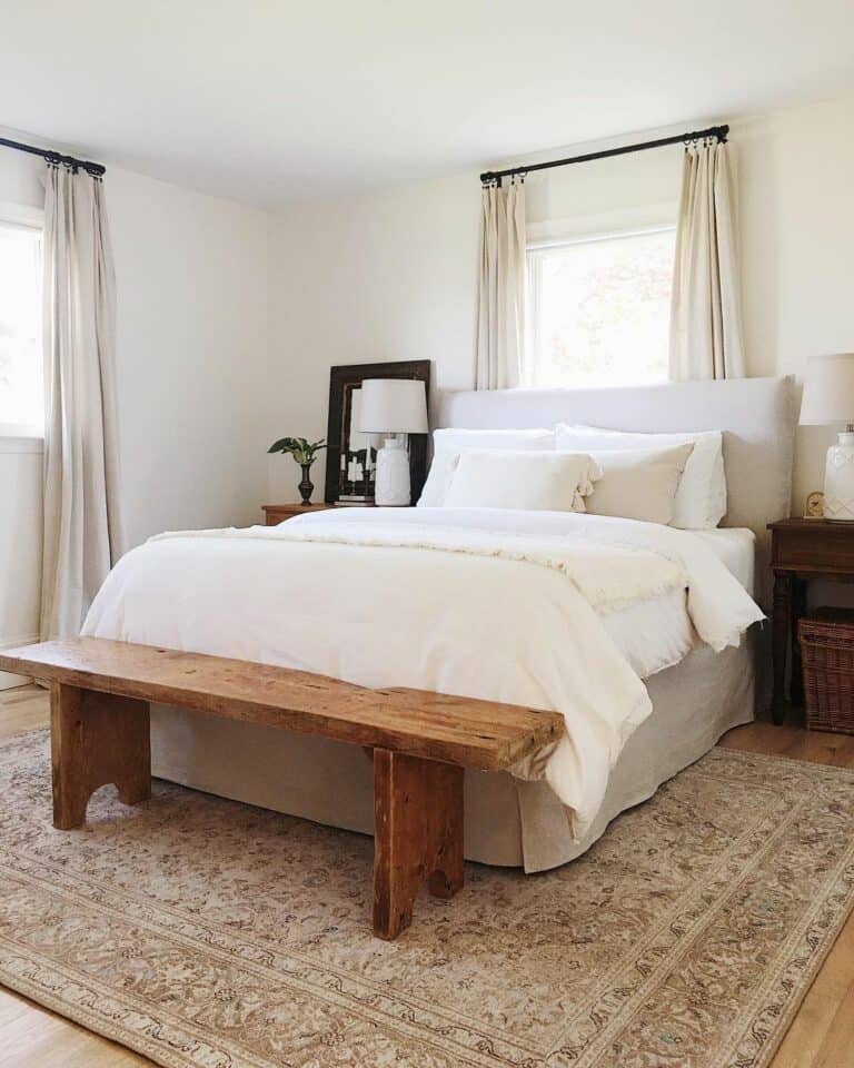 Minimalist Décor for Master Bedroom