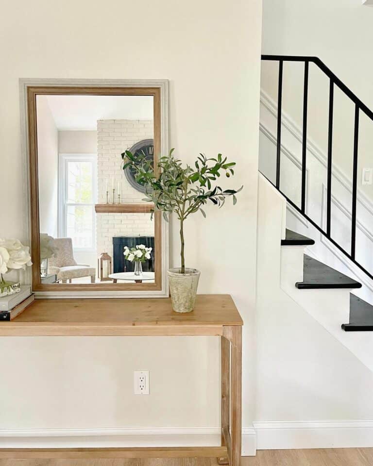 Minimalist Modern Entryway Décor Ideas