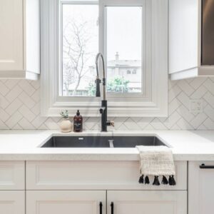 27 Kitchen Sink Countertop Designs That Are Anything But Boring