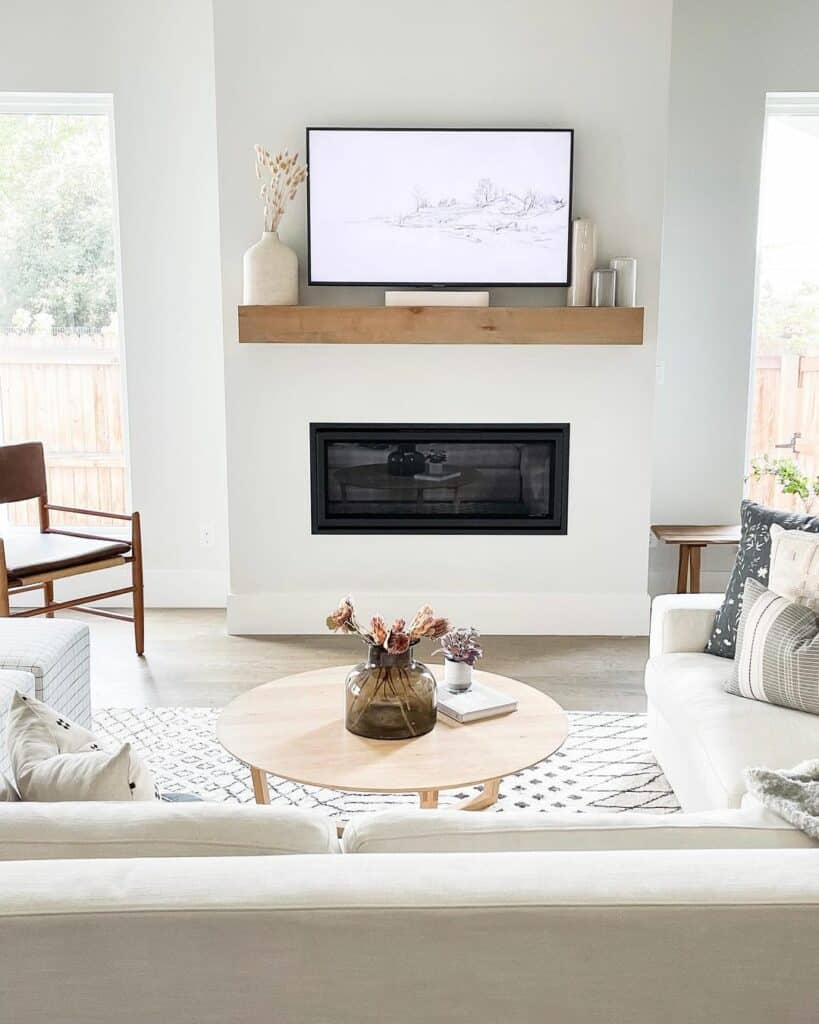 Minimalistic Electric Fireplace With Floating Mantel