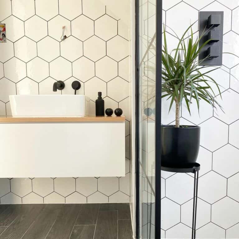 Modern Bathroom With Geometric Wall
