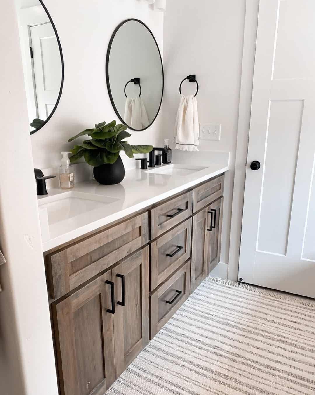 Modern Bathroom With Wooden Vanity - Soul & Lane