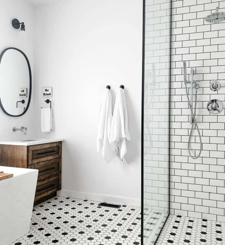 Modern Black and White Bathroom With Walk-in Shower