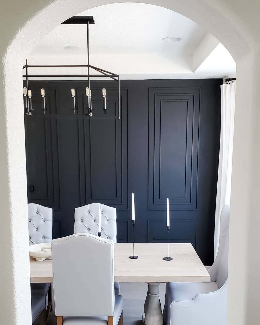 Modern Dining Room With Detailed Molding Soul & Lane