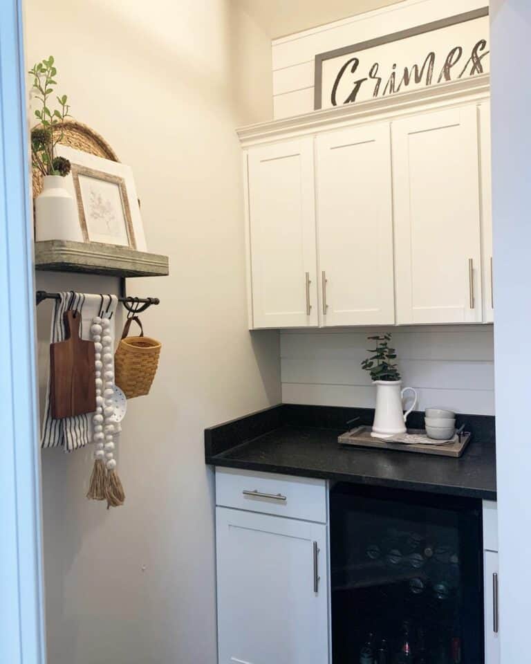 Modern Farmhouse Dry Bar for Home Idea